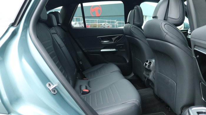 2025 Mercedes-Benz GLC-Class GLC300