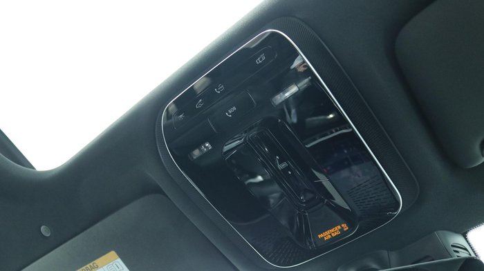 2025 Mercedes-Benz GLC-Class GLC300