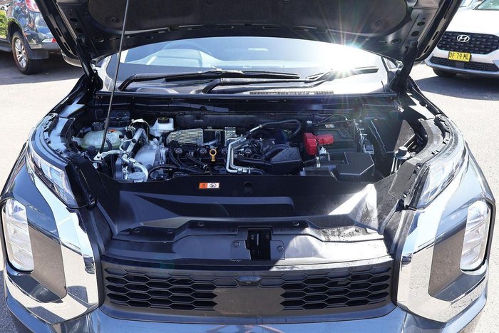 2024 Mitsubishi Outlander ES