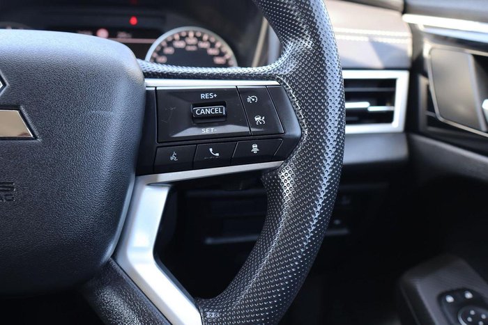 2024 Mitsubishi Outlander ES