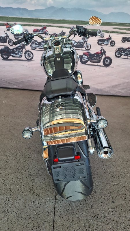 2025 Harley-davidson FLSTFI FAT BOY GRAY GHOST REFLECTION