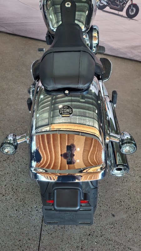 2025 Harley-davidson FLSTFI FAT BOY GRAY GHOST REFLECTION