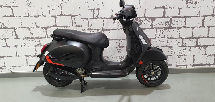 2025 Vespa GTS 300 Super Sport GTS Black