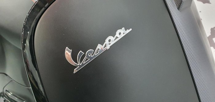 2025 Vespa GTS 300 Super Sport GTS Black