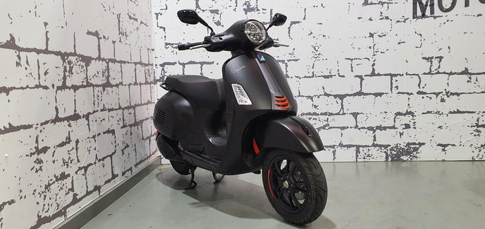 2025 Vespa GTS 300 Super Sport GTS Black