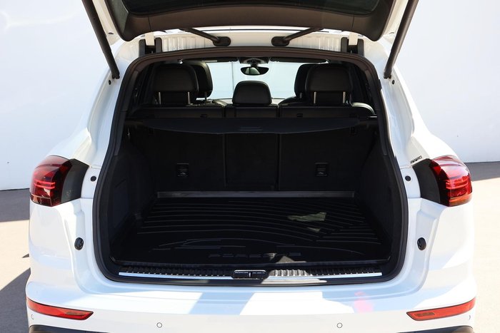 2017 Porsche Cayenne Diesel Platinum Edition