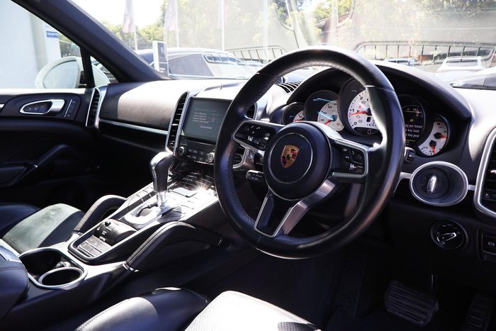 2017 Porsche Cayenne Diesel Platinum Edition