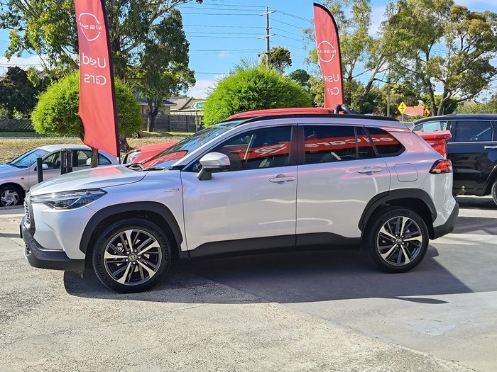 2023 Toyota Corolla Cross Atmos MXGH10R Stunning Silver