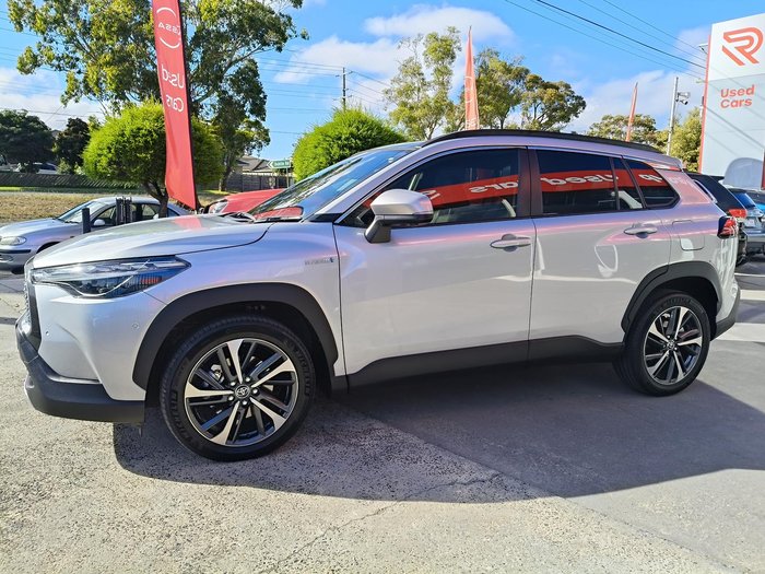 2023 Toyota Corolla Cross Atmos MXGH10R Stunning Silver