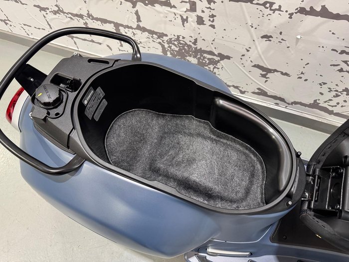 2025 Vespa GTV Officina 8 300 GTV