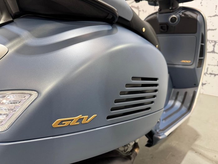 2025 Vespa GTV Officina 8 300 GTV