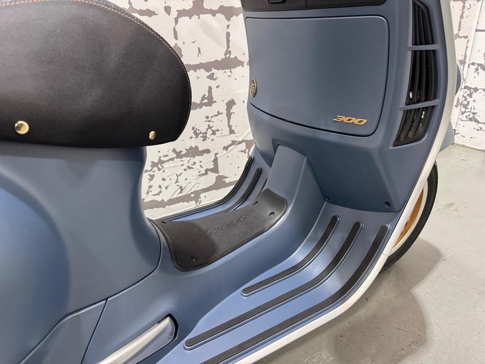 2025 Vespa GTV Officina 8 300 GTV