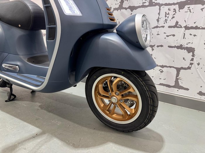 2025 Vespa GTV Officina 8 300 GTV