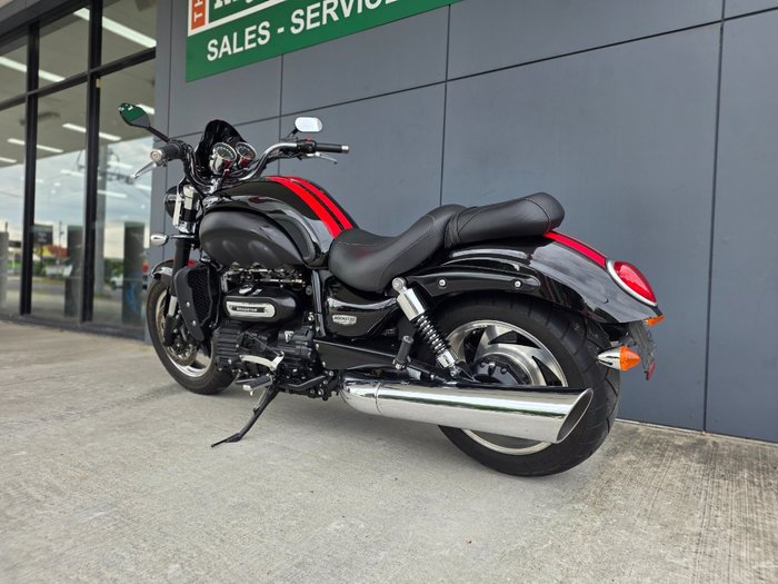 2018 Triumph ROCKET III ROADSTER BLACK