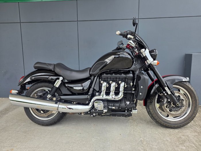 2018 Triumph ROCKET III ROADSTER BLACK