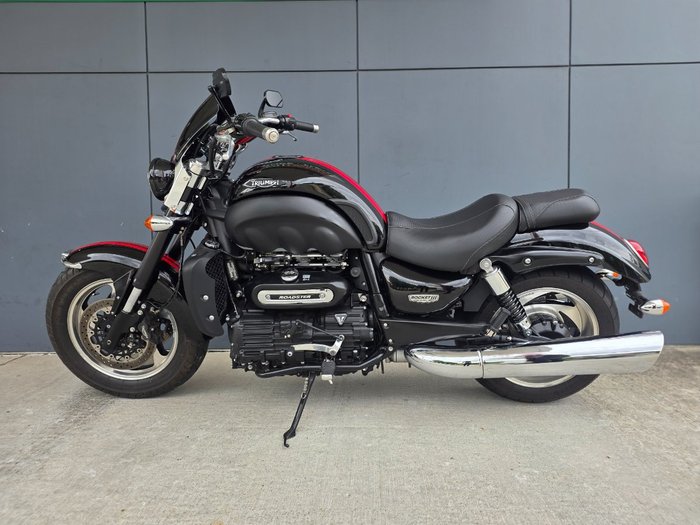 2018 Triumph ROCKET III ROADSTER BLACK