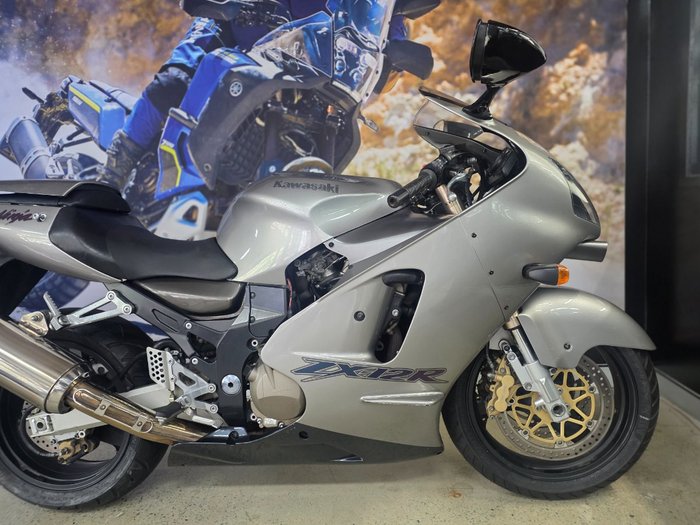 2000 Kawasaki ZX-12R (ZX1200 NINJA)