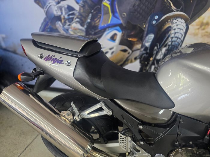 2000 Kawasaki ZX-12R (ZX1200 NINJA)