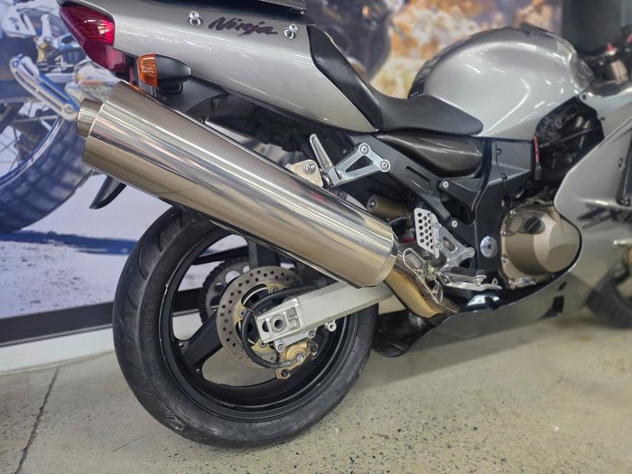 2000 Kawasaki ZX-12R (ZX1200 NINJA)