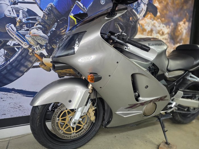2000 Kawasaki ZX-12R (ZX1200 NINJA)
