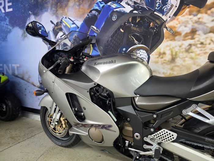 2000 Kawasaki ZX-12R (ZX1200 NINJA)