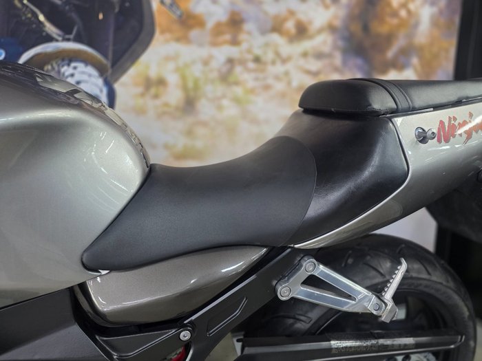 2000 Kawasaki ZX-12R (ZX1200 NINJA)