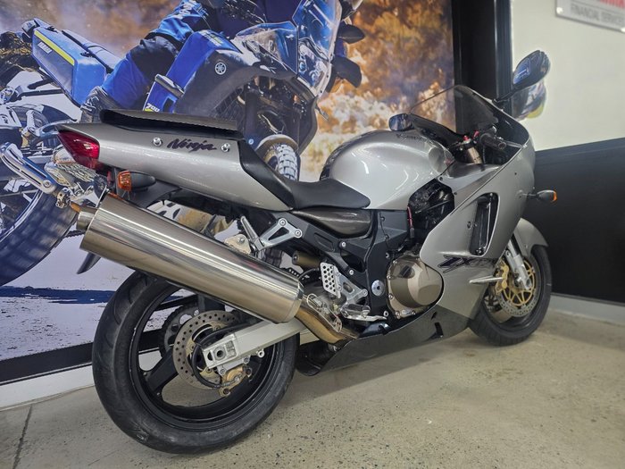 2000 Kawasaki ZX-12R (ZX1200 NINJA)