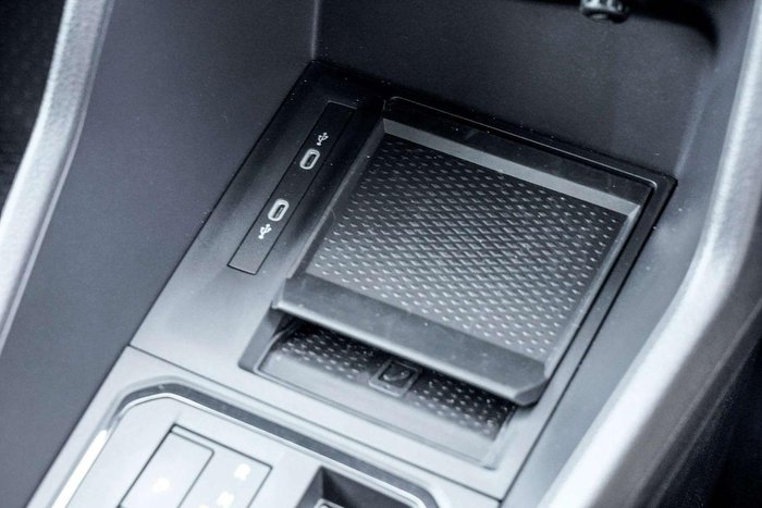 2024 Volkswagen Caddy TSI220