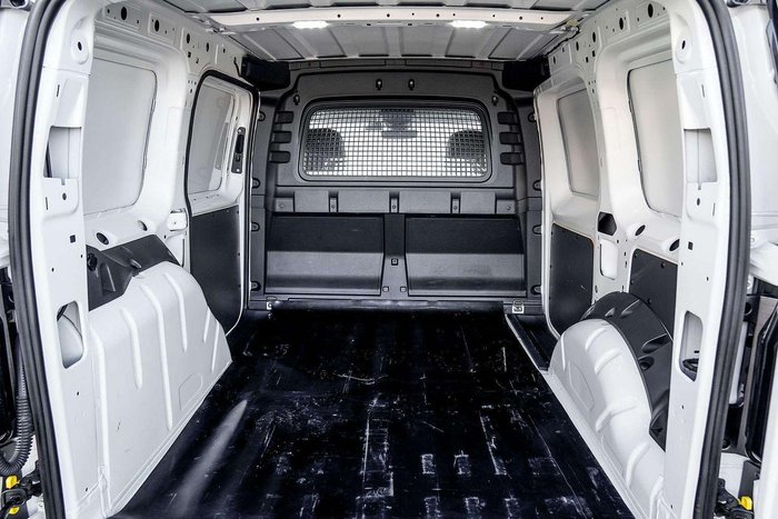 2024 Volkswagen Caddy TSI220