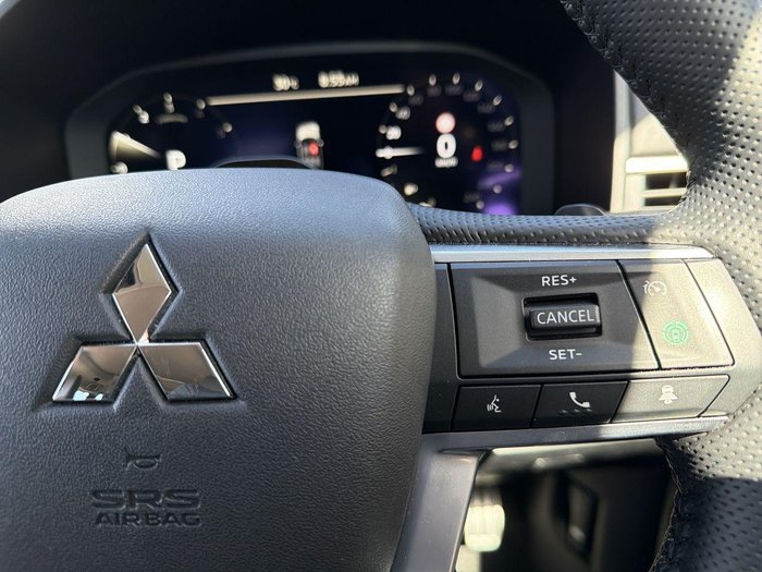 2025 Mitsubishi Outlander Exceed
