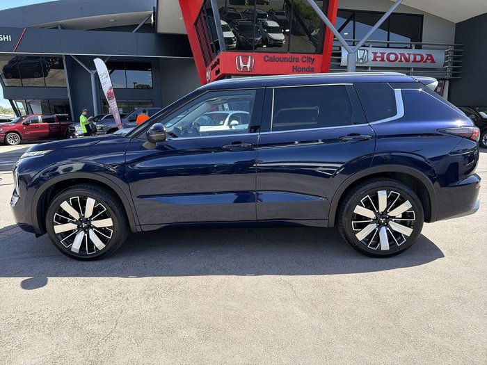 2025 Mitsubishi Outlander Exceed