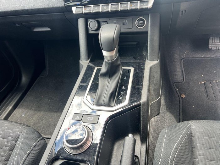 2025 Mitsubishi Triton GLS