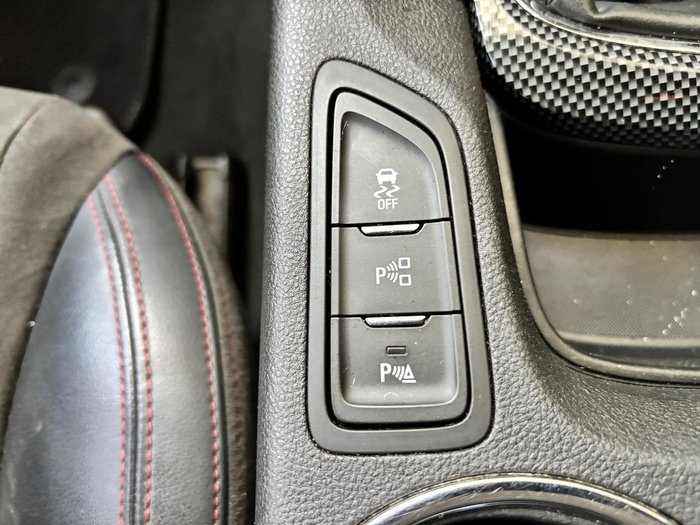 2015 Holden Commodore SS VF MY15 Redhot