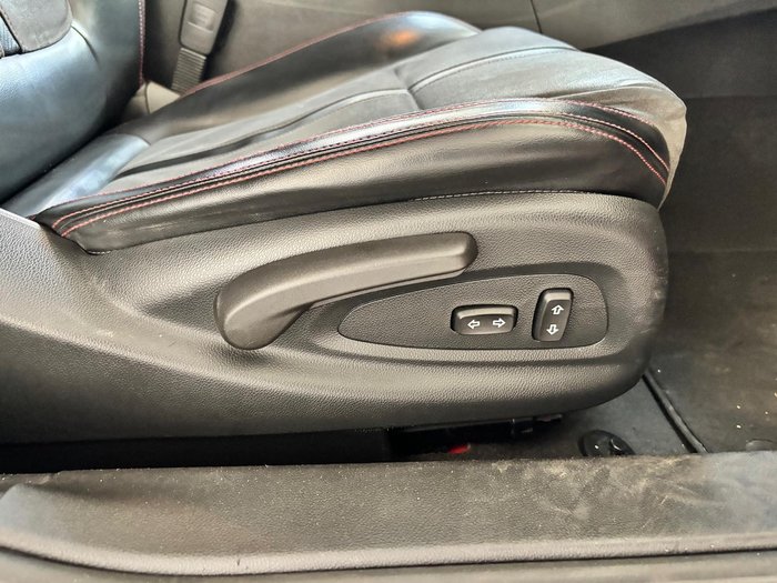 2015 Holden Commodore SS VF MY15 Redhot