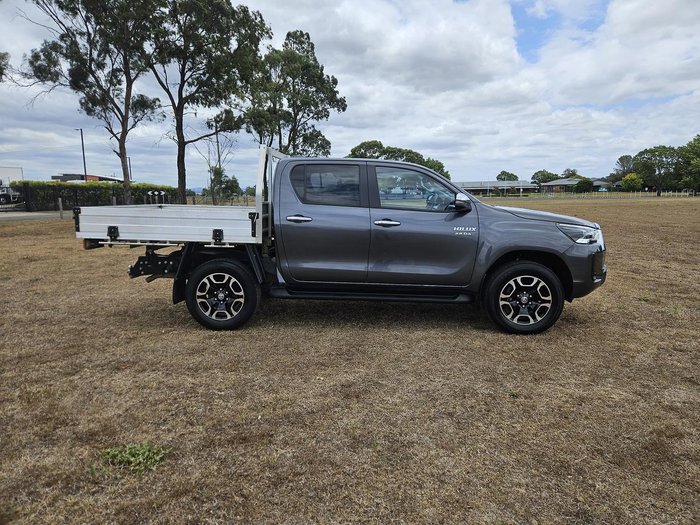 2023 Toyota Hilux SR5