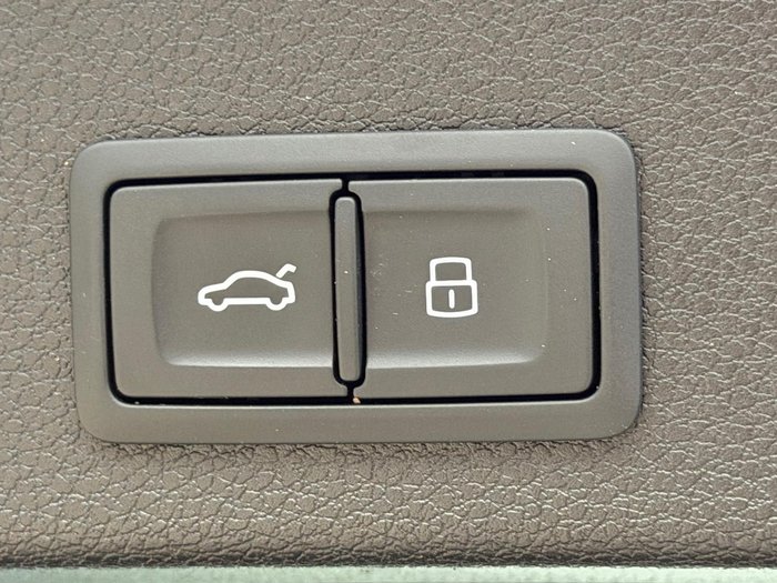 2024 Audi Q3 35 TFSI S line