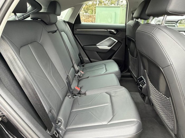 2024 Audi Q3 35 TFSI S line