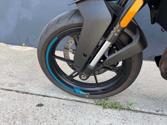 2023 CFMOTO 450 NK BLACK