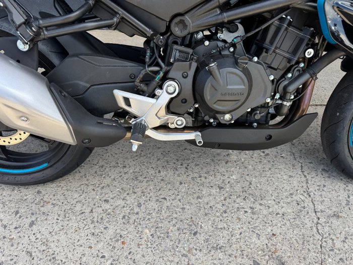 2023 CFMOTO 450 NK BLACK