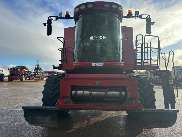 2011 CASE IH 8120