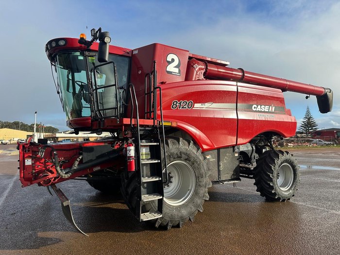 2011 CASE IH 8120