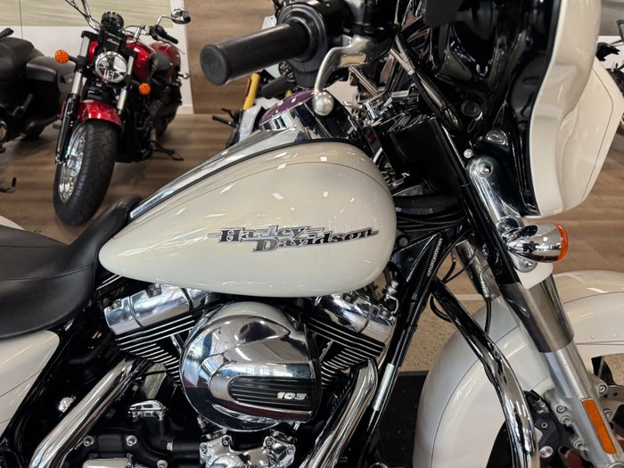 2016 HARLEY-DAVIDSON FLHXS STREET GLIDE SPECIAL GOLD