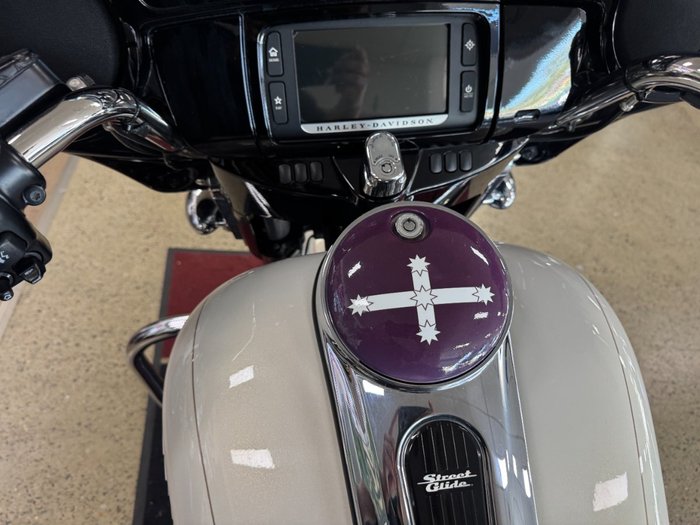 2016 HARLEY-DAVIDSON FLHXS STREET GLIDE SPECIAL GOLD