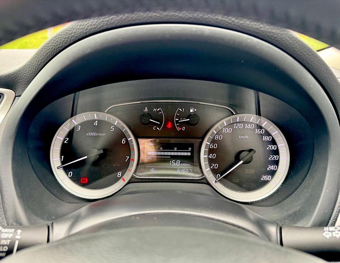 2013 Nissan Pulsar SSS C12 Cayenne Red