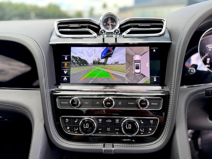 2021 Bentley Bentayga V8 4V MY22 AWD Glacier White