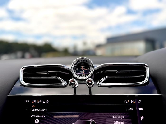 2021 Bentley Bentayga V8 4V MY22 AWD Glacier White