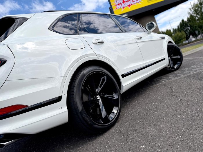 2021 Bentley Bentayga V8 4V MY22 AWD Glacier White
