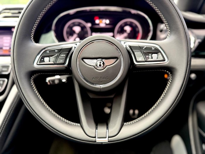 2021 Bentley Bentayga V8 4V MY22 AWD Glacier White