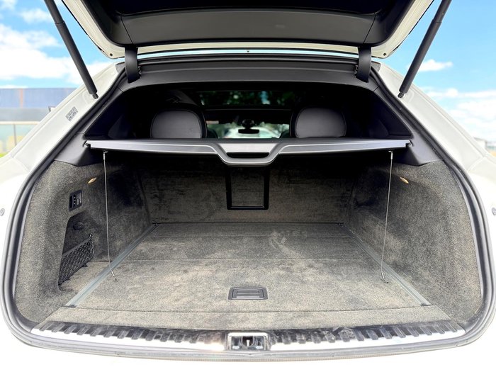 2021 Bentley Bentayga V8 4V MY22 AWD Glacier White