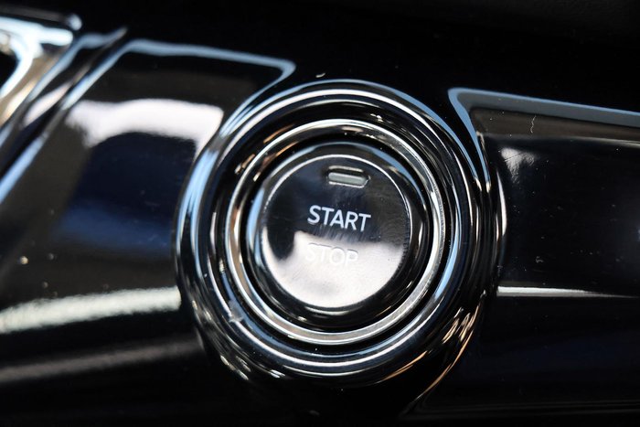 2024 Mahindra XUV700 AX7L Black Edition Napoli Black